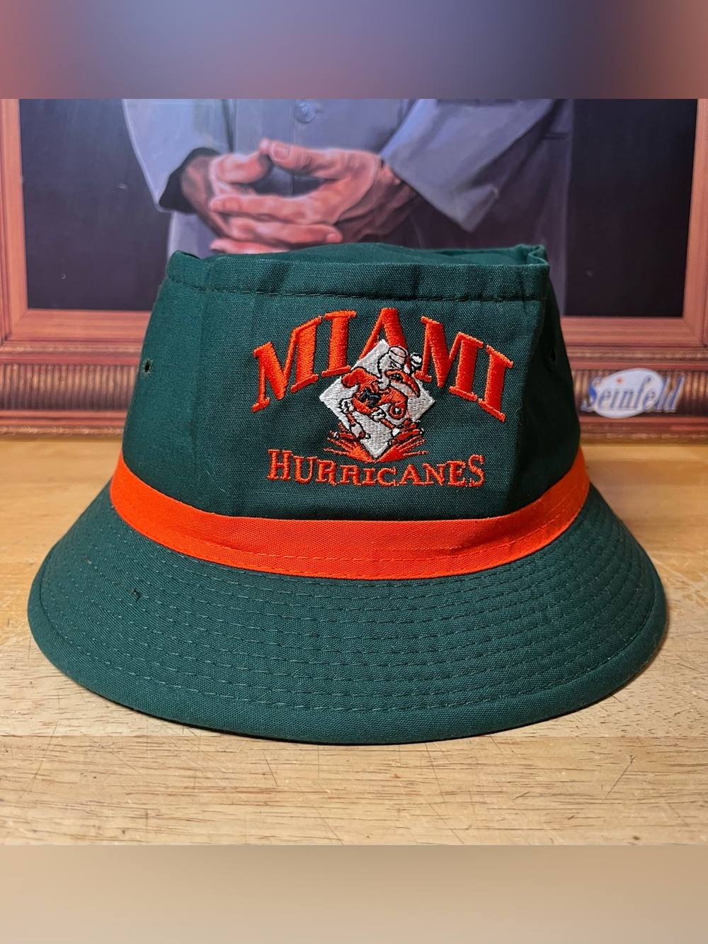 90s vintage Signatures Miami Hurricanes university bucket hat large embroidered